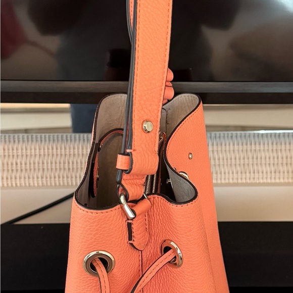 Orange Leather Tote Bag With Matching Wallet - Picture 2 of 7